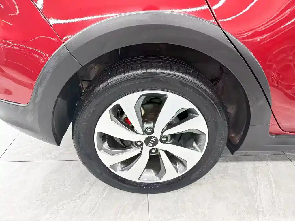 Kia KX CROSS 2017 — фото 21