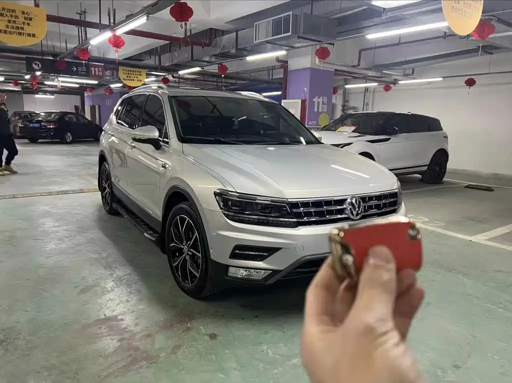 Volkswagen Tiguan L 2017 — фото 3