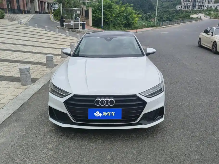 Audi A7 2023 — фото 2