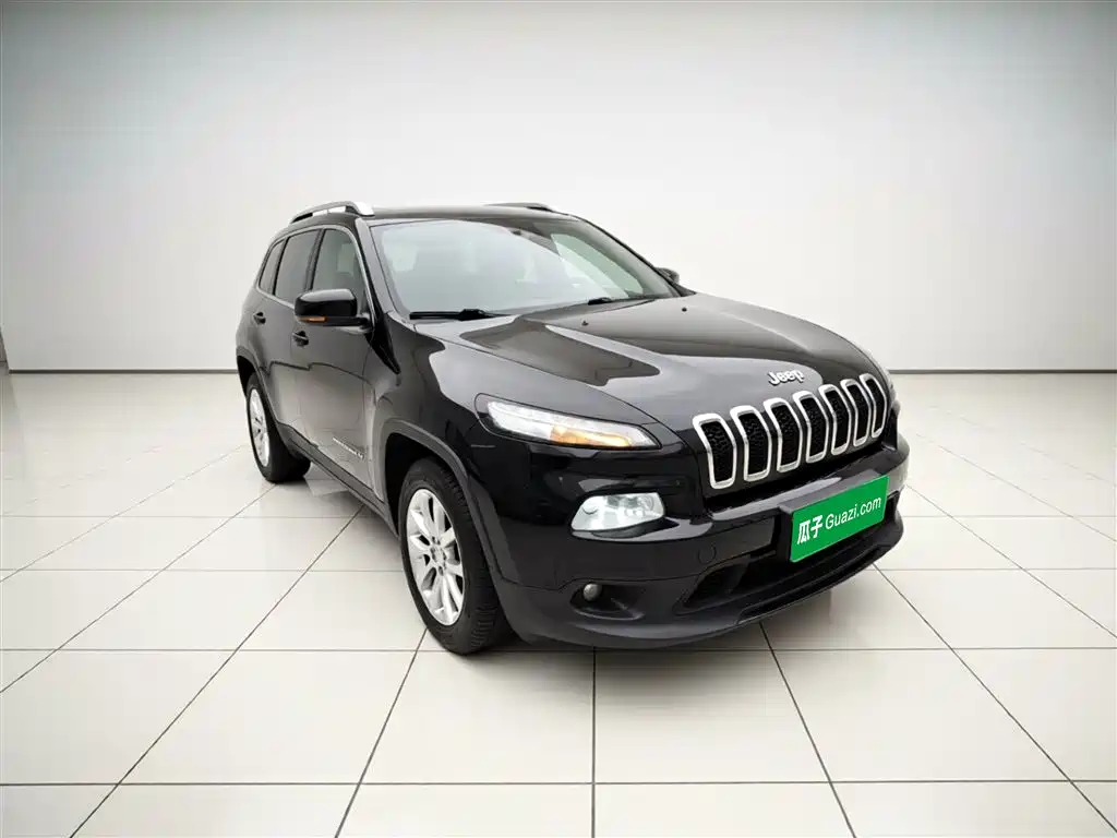 Jeep Cherokee 2017 — фото 4