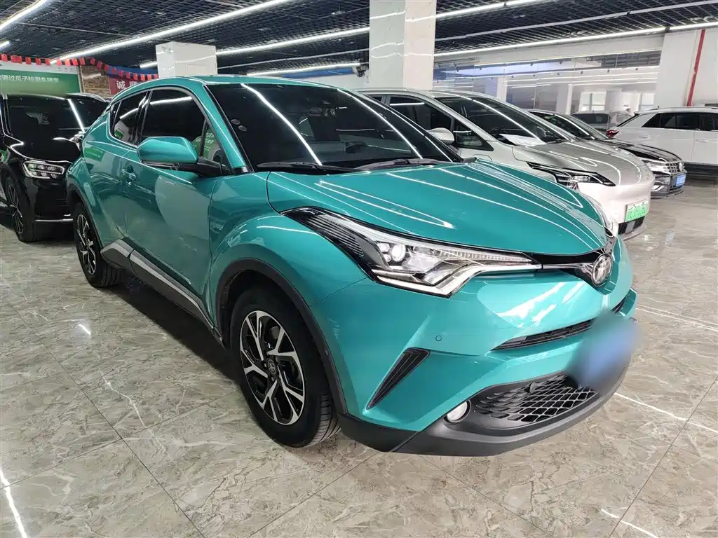 Toyota C-HR 2019 — фото 22
