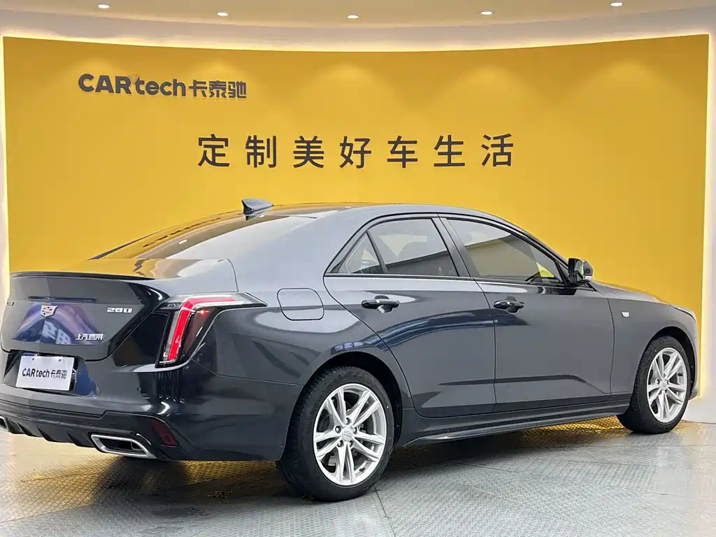 Cadillac CT4 2023 — фото 26