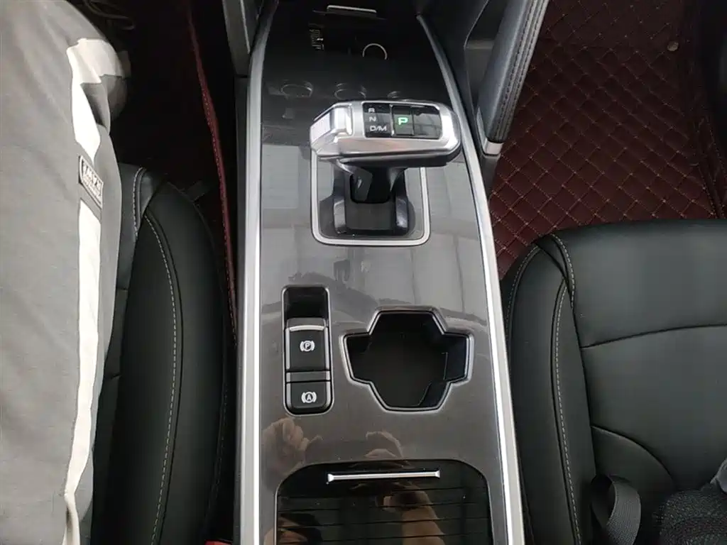 Haval H6 2021 — фото 14