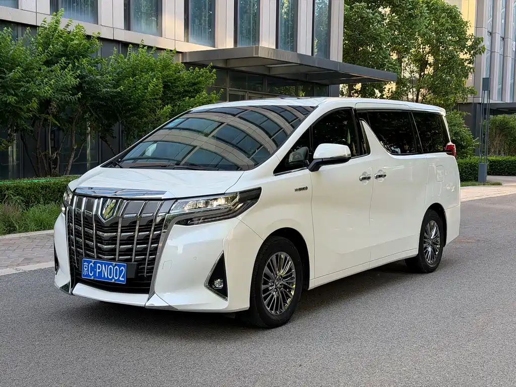 Toyota Alphard 2020 — фото 1