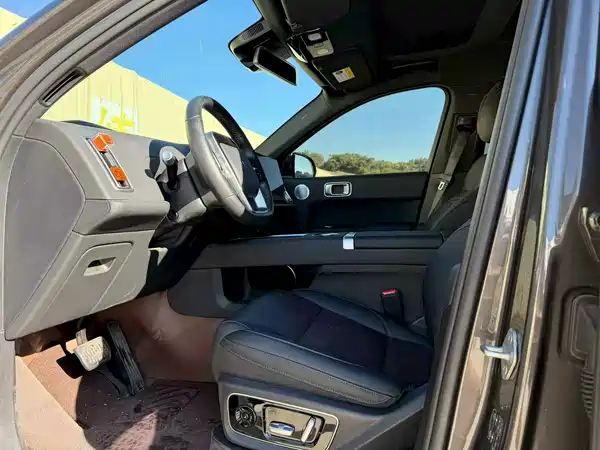 Li Auto L7 2025