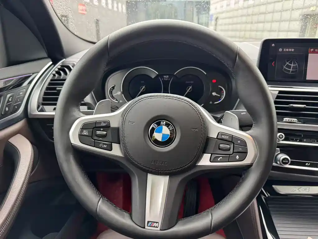 BMW X4 2019 — фото 11