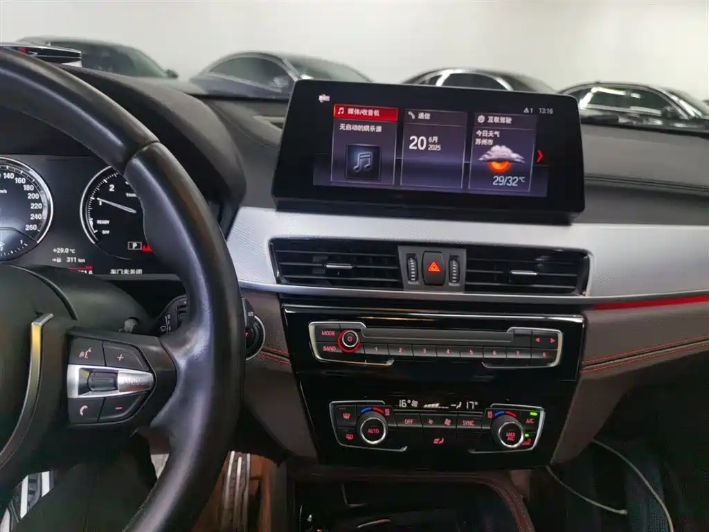 BMW X2 2022 — фото 13