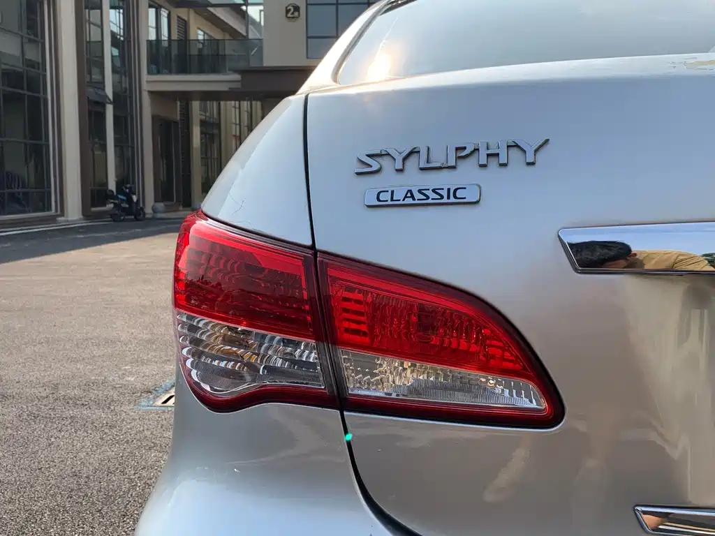 Nissan Sylphy 2018 — фото 10