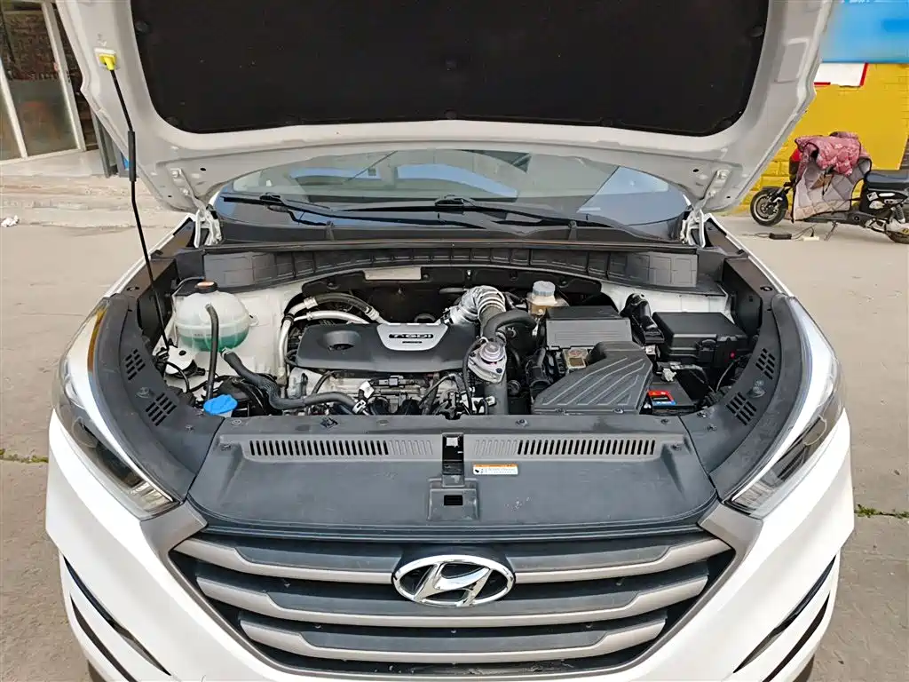 Hyundai Tucson 2018 — фото 16
