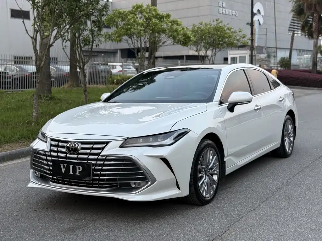 Toyota Avalon 2024 — фото 1