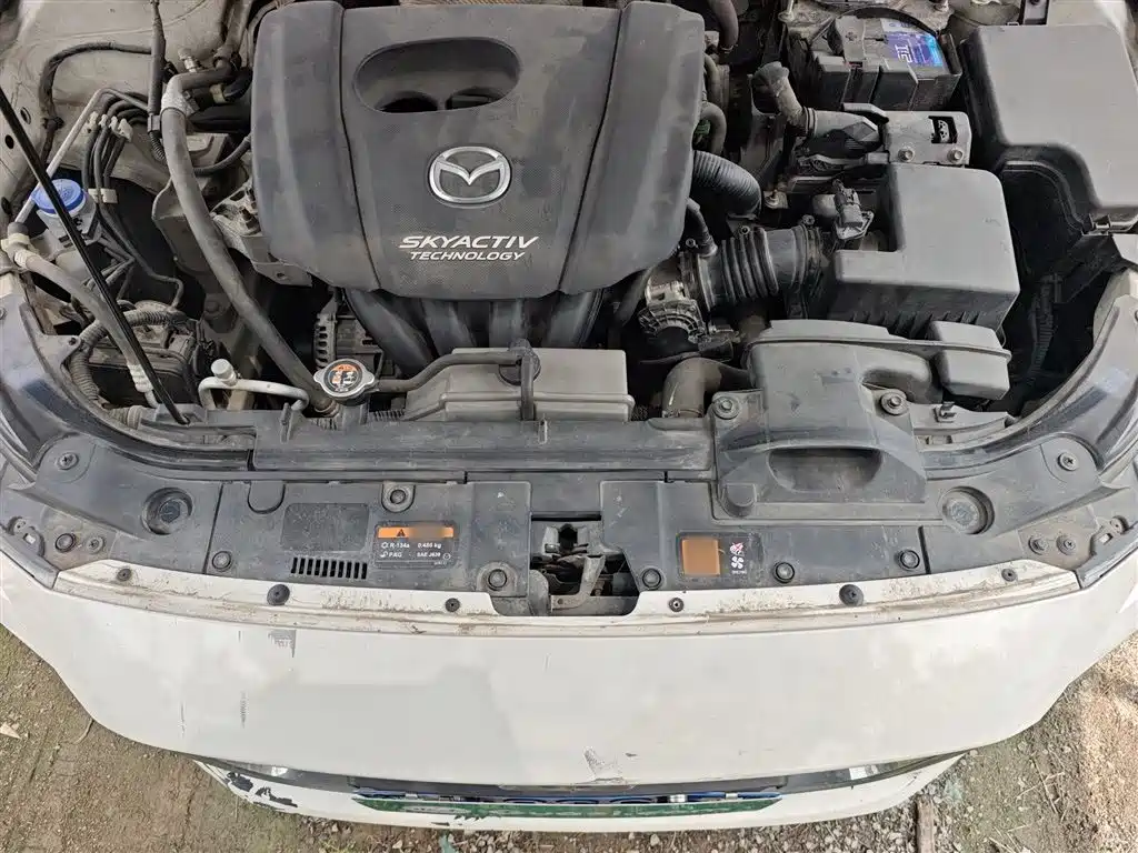 Mazda 3 Axela 2017 — фото 11