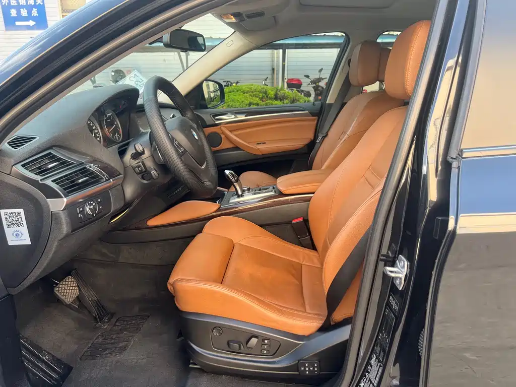BMW X6 2015 — фото 16