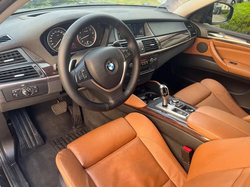 BMW X6 2015 — фото 18