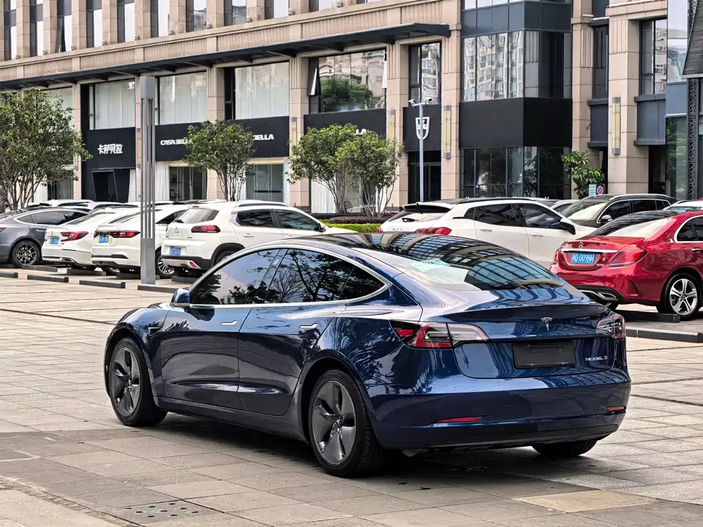 Tesla Model 3 2020 — фото 7