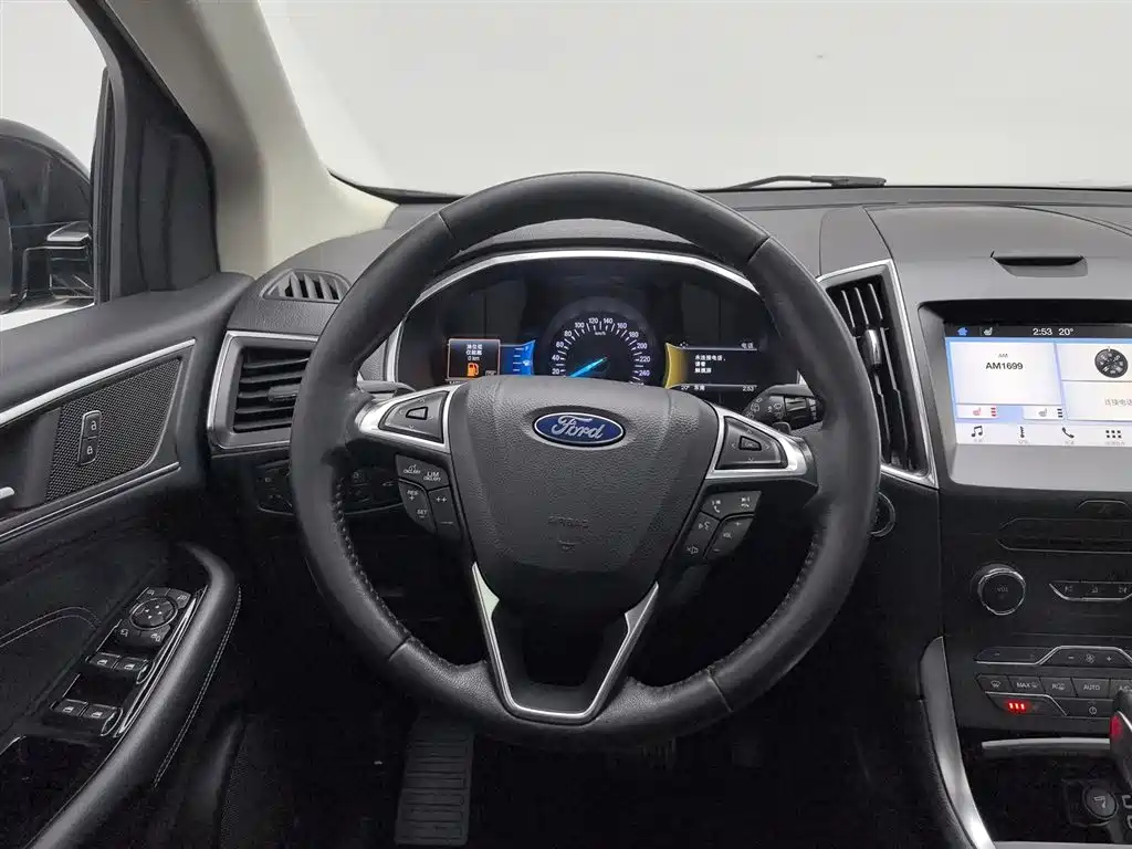 Ford Edge 2019 — фото 11