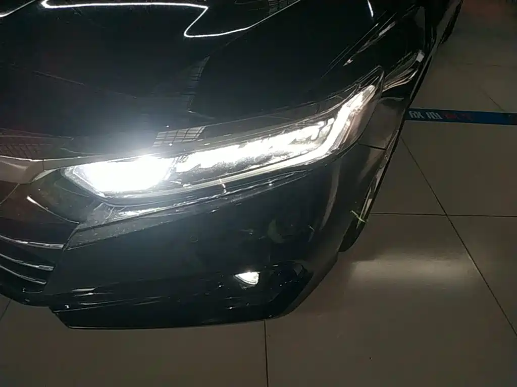 Honda Accord 2022 — фото 24