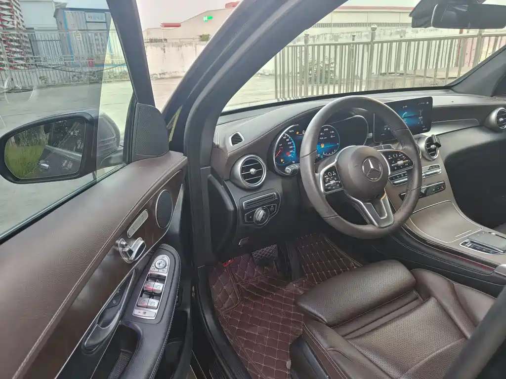 Mercedes-Benz GLC 2020 — фото 11
