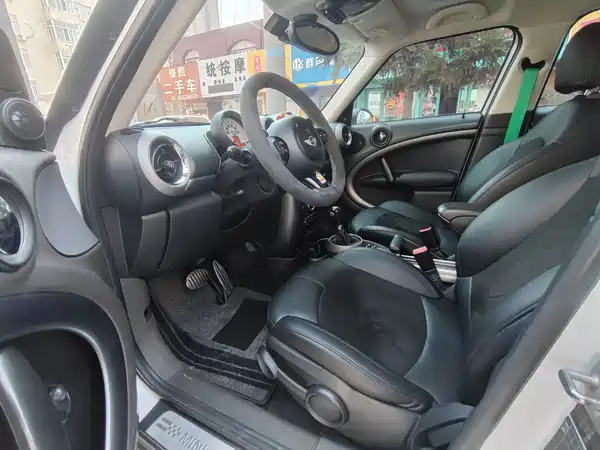 MINI Countryman 2011