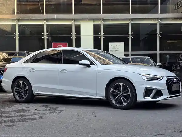 Audi A4L 2024