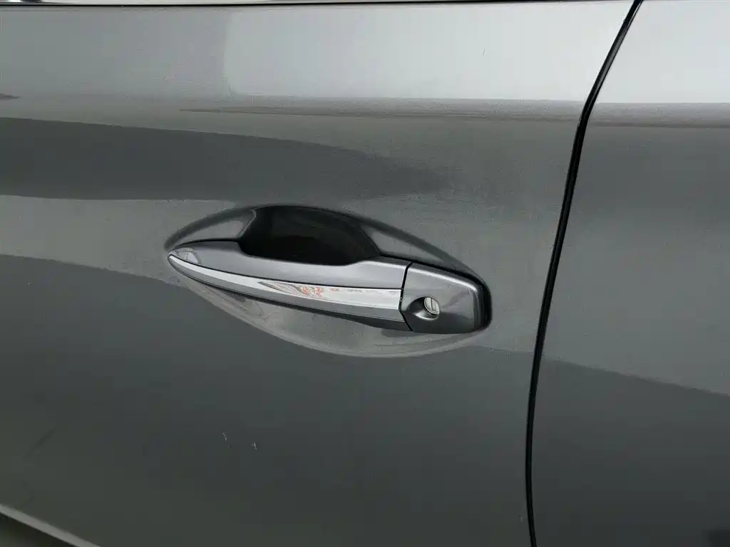 Infiniti Q50L 2018 — фото 18
