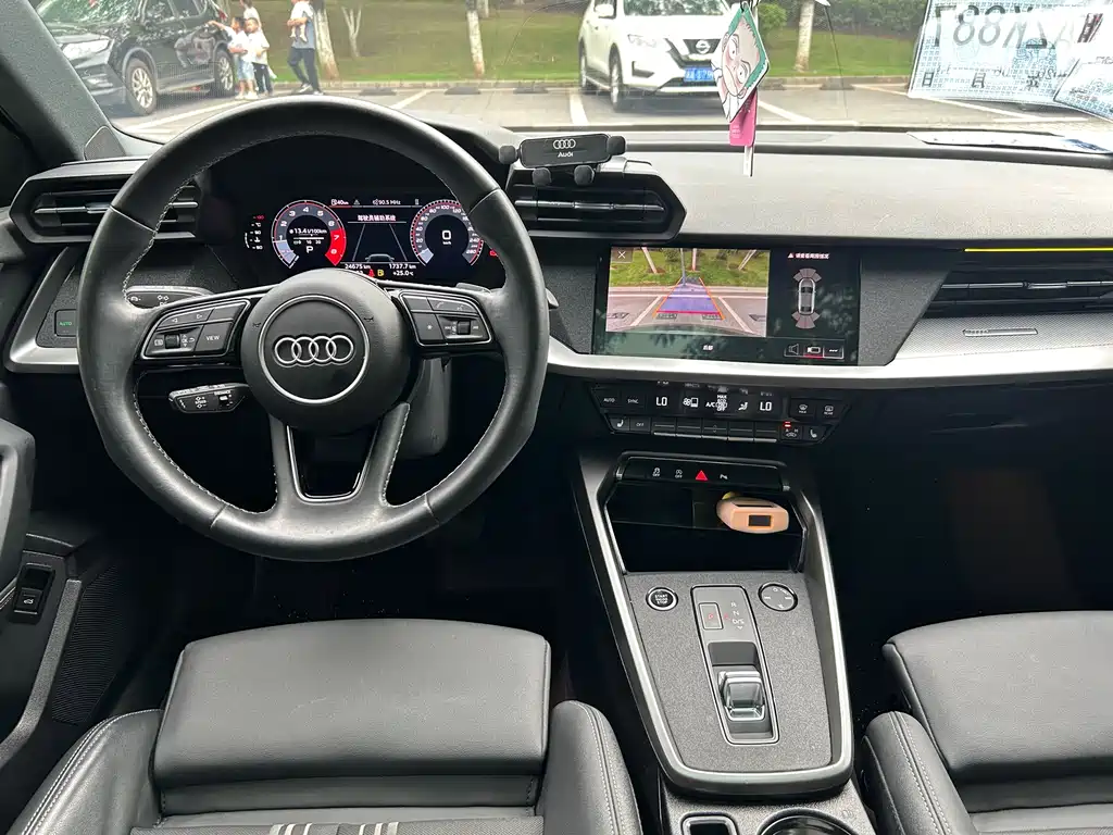 Audi A3 2023 — фото 15