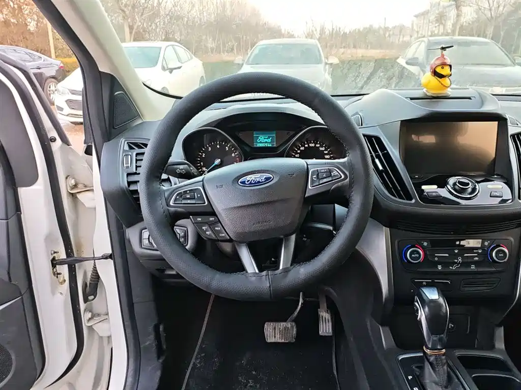 Ford Kuga 2018 — фото 11
