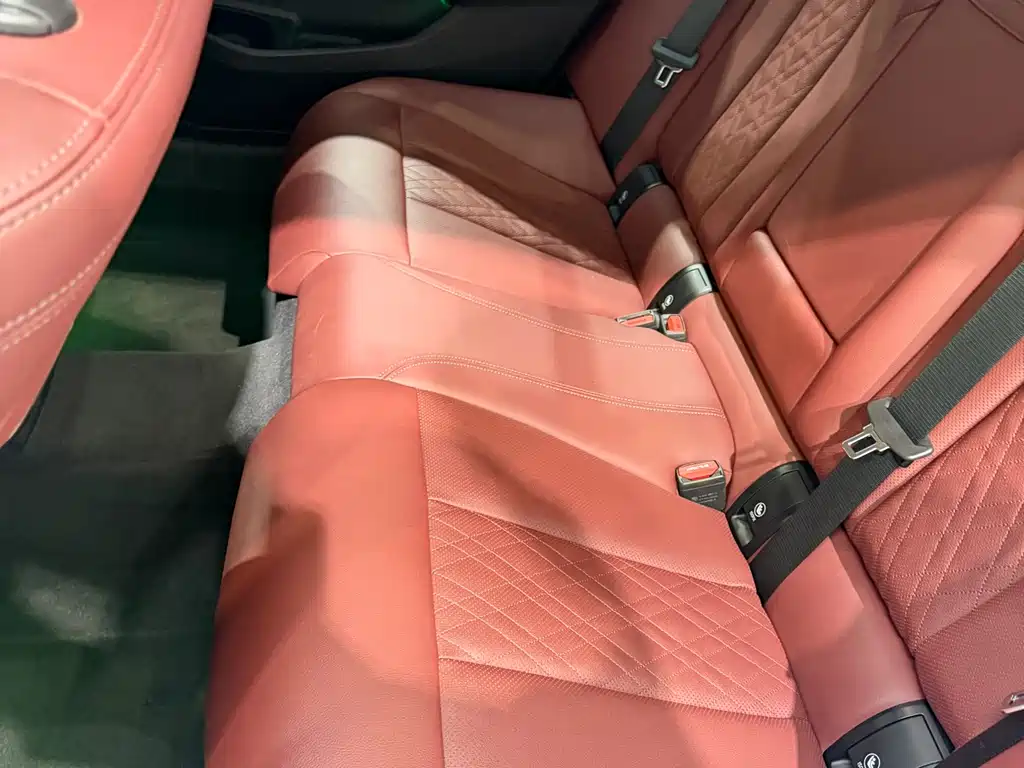 BMW 3 Series 2023 — фото 14