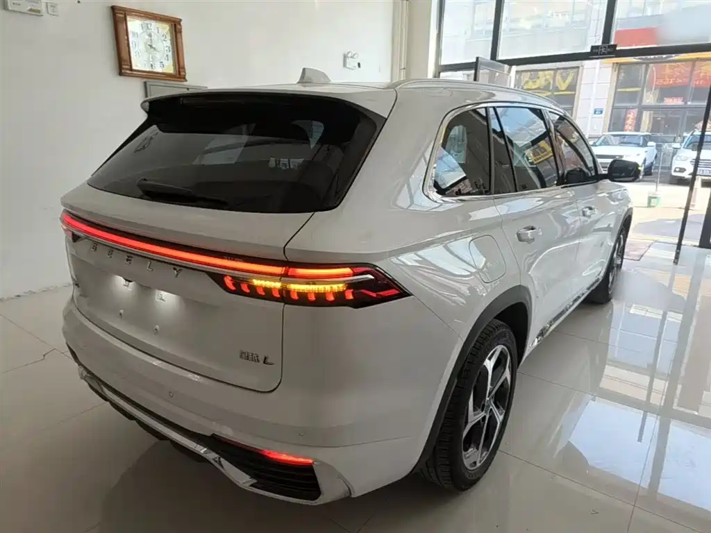 Geely Xingyue L 2022 — фото 7