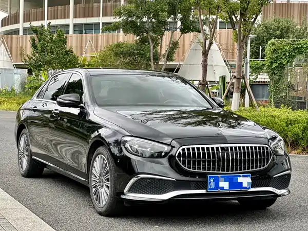 Mercedes-Benz E-Class 2021