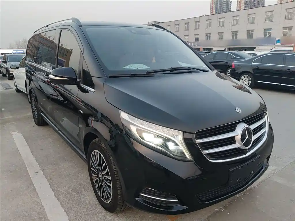 Mercedes-Benz V-Class 2019 — фото 4