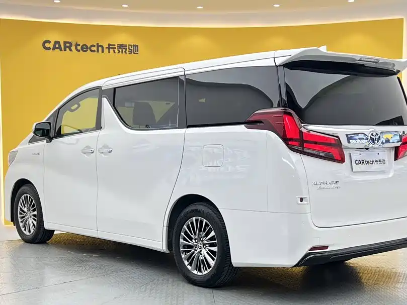 Toyota Alphard 2020 — фото 6