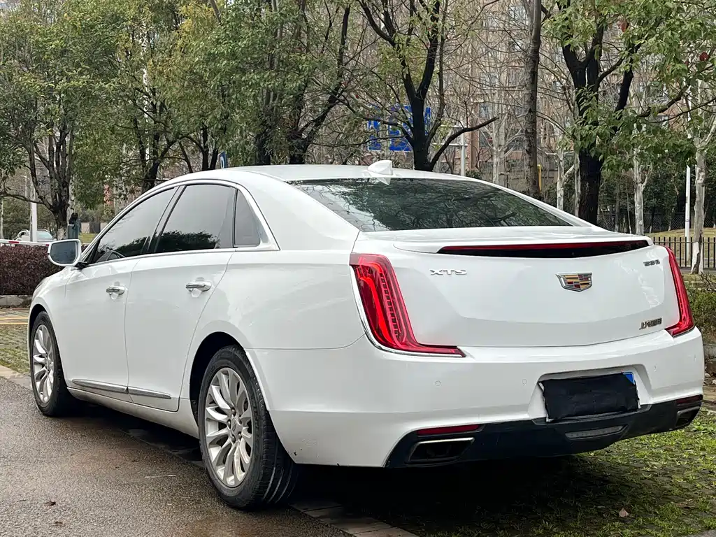 Cadillac XTS 2018 — фото 5