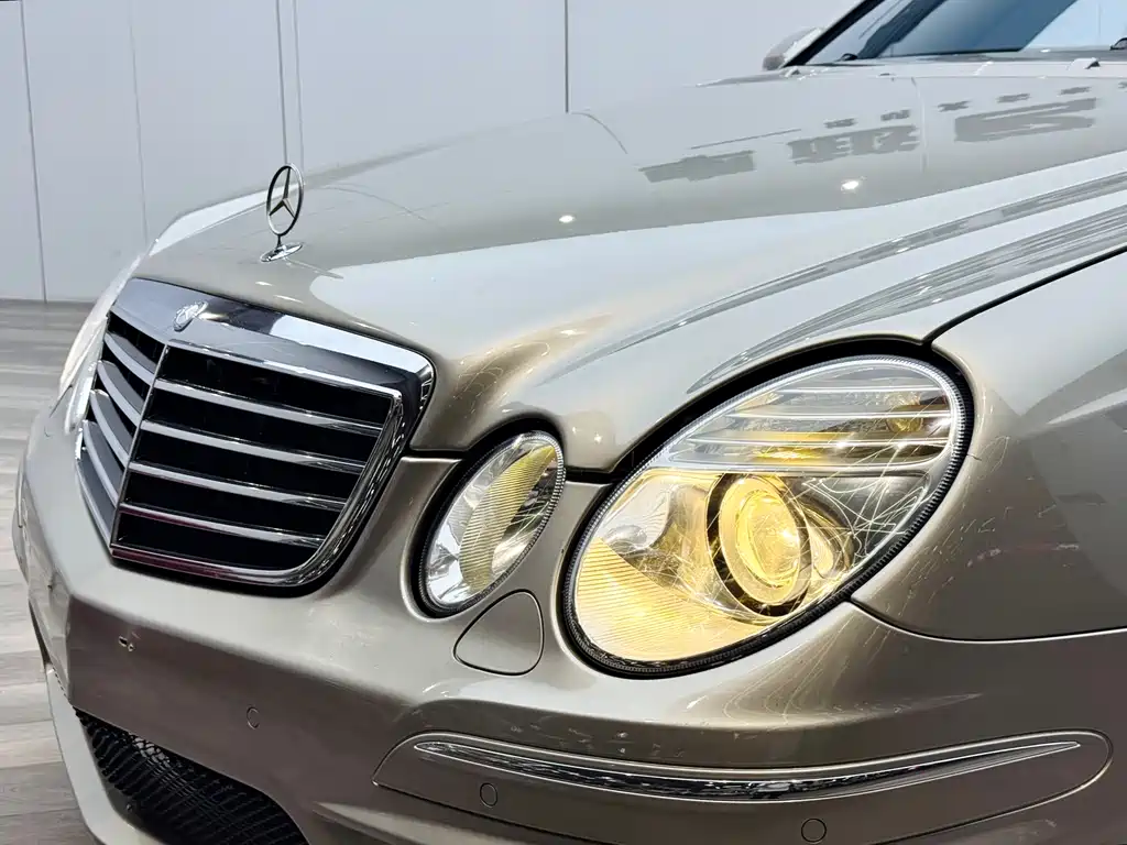 Mercedes-Benz E-Class 2007 — фото 11