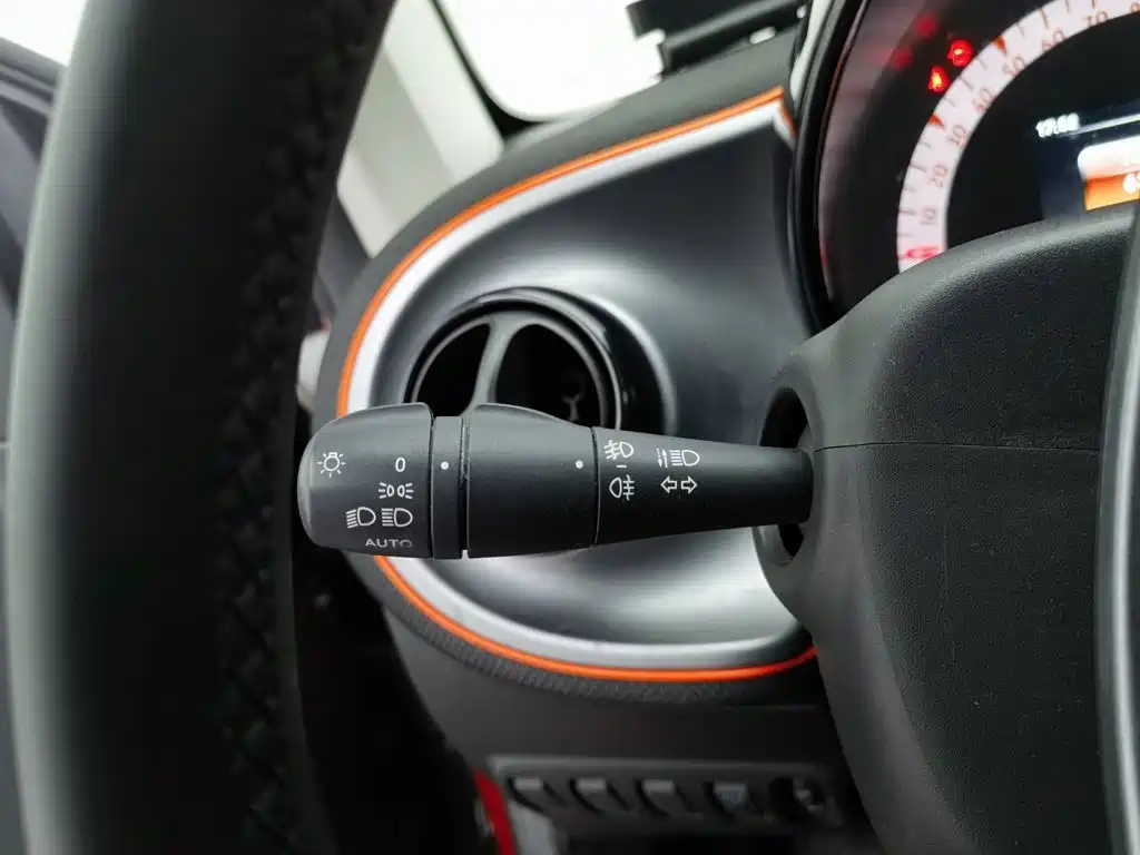 smart fortwo 2019 — фото 21
