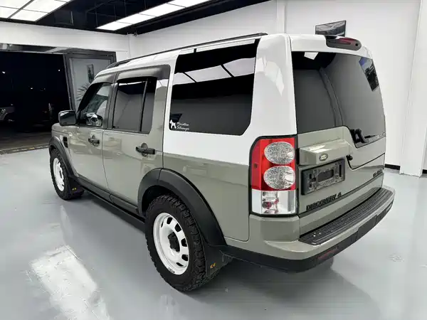 Land Rover Discovery 2010