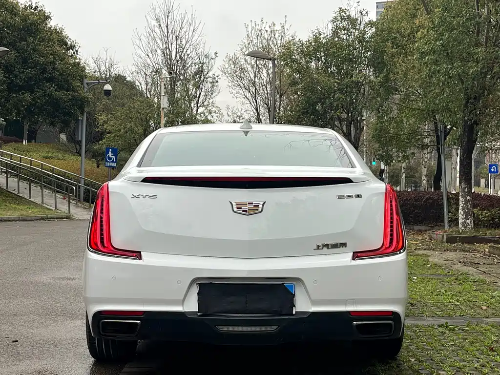 Cadillac XTS 2018 — фото 6