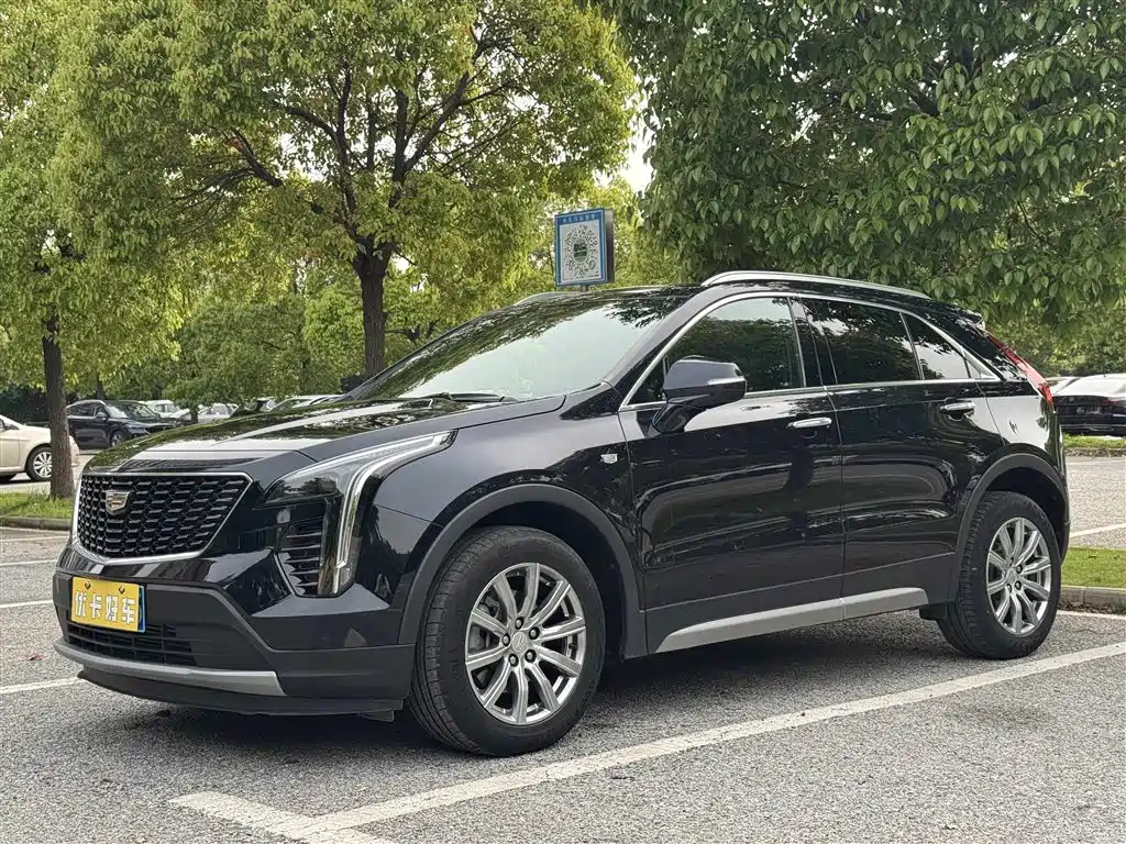 Cadillac XT4 2020 — фото 1