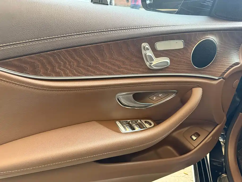 Mercedes-Benz E-Class 2020 — фото 4