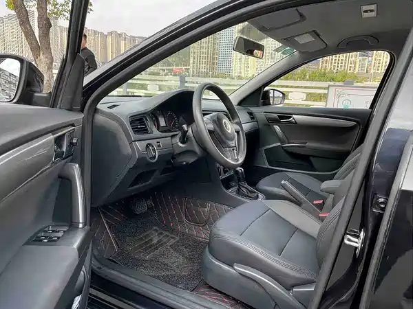 Volkswagen Lavida 2013