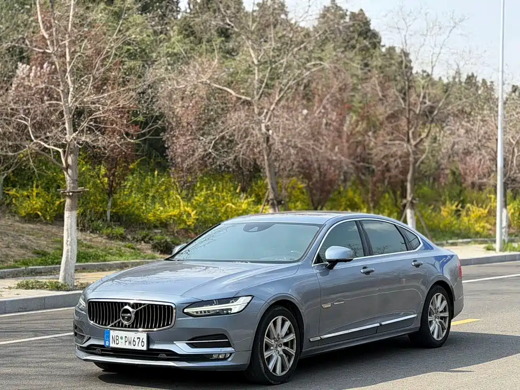 Volvo S90 2020 — фото 1