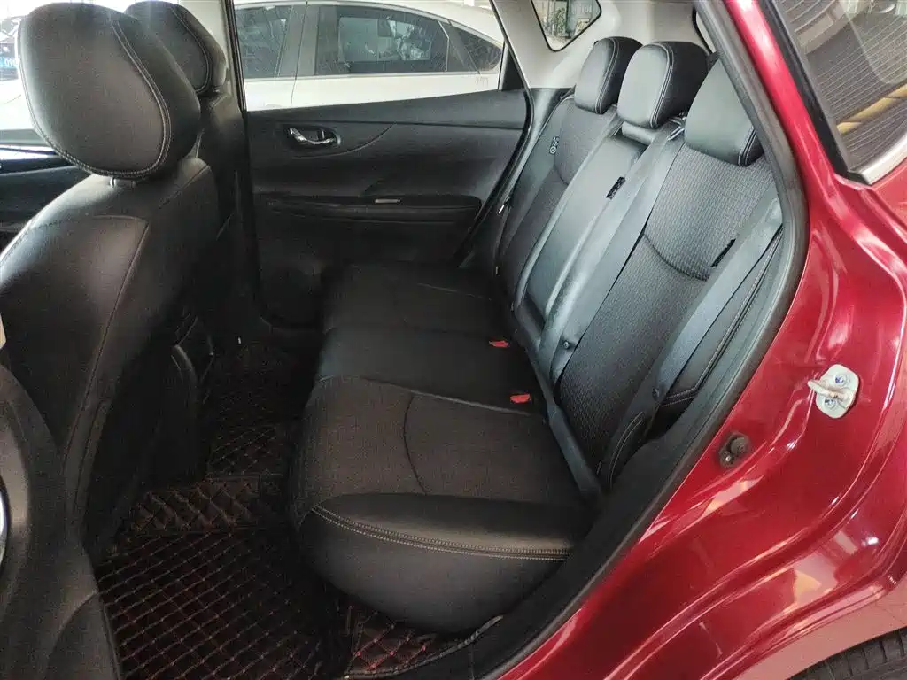 Nissan Tiida 2019 — фото 17