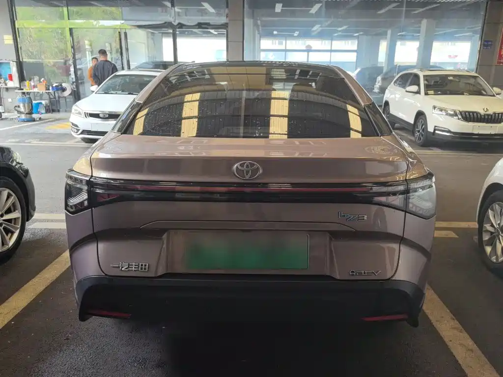 Toyota bZ3 2023