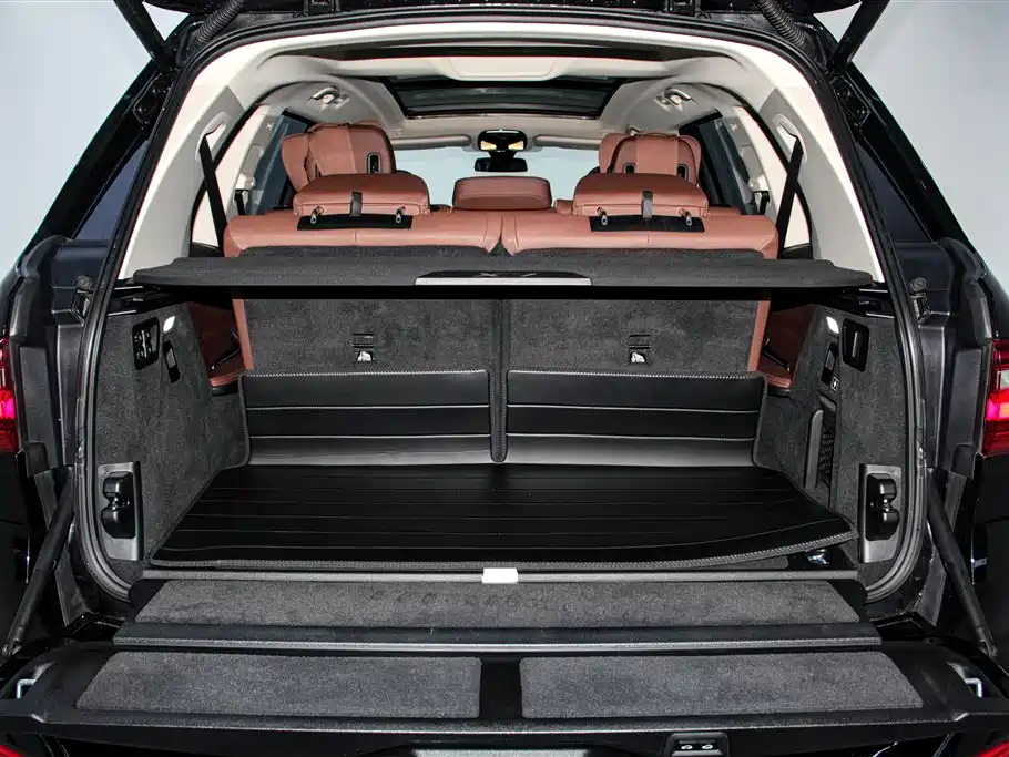 BMW X7 2022 — фото 32