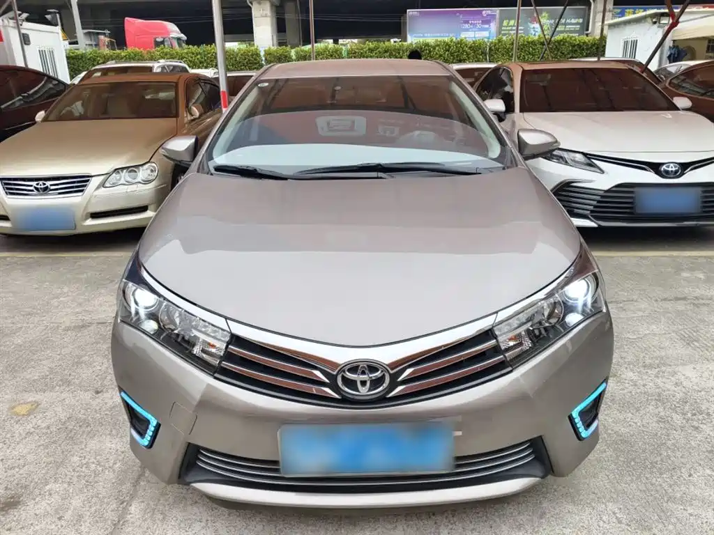 Toyota Corolla 2017 — фото 3