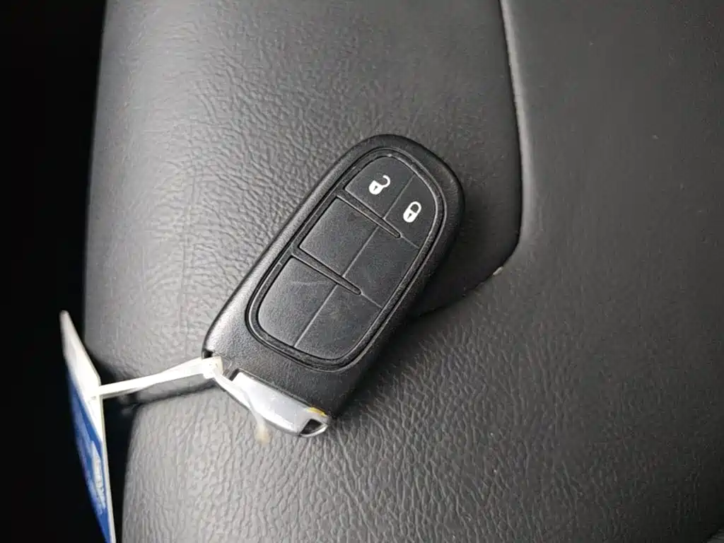 Jeep Cherokee 2017 — фото 9