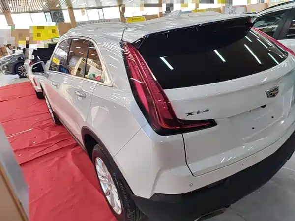 Cadillac XT4 2021