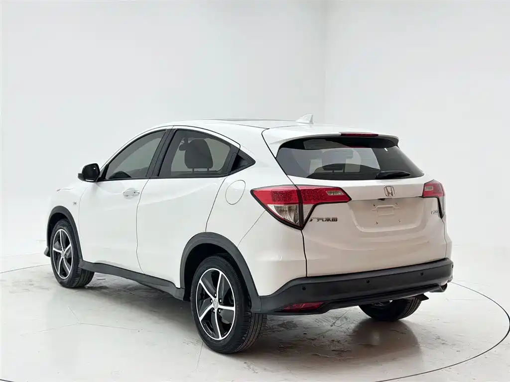 Honda Vezel 2021 — фото 4