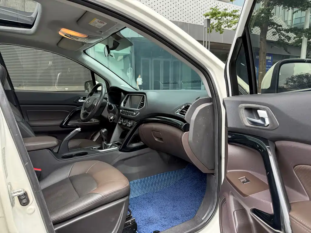 GAC Motor Trumpchi GS4 2016 — фото 15