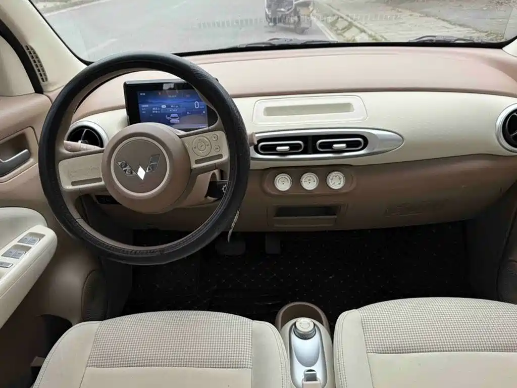 Wuling Hongguang MINIEV 2025