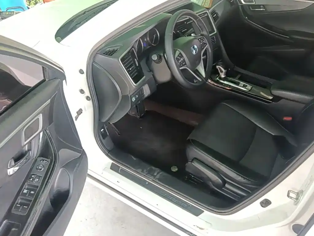 Honda Spirior 2017 — фото 12
